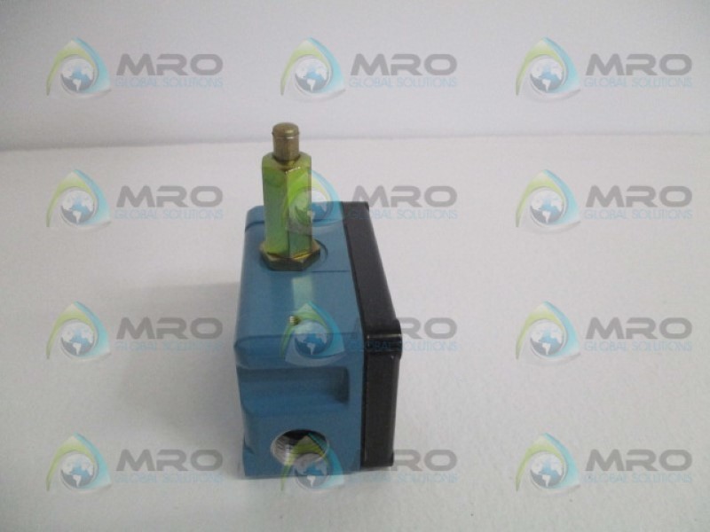 MICRO SWITCH OP-Q SPLASH PROOF SWITCH NSMP