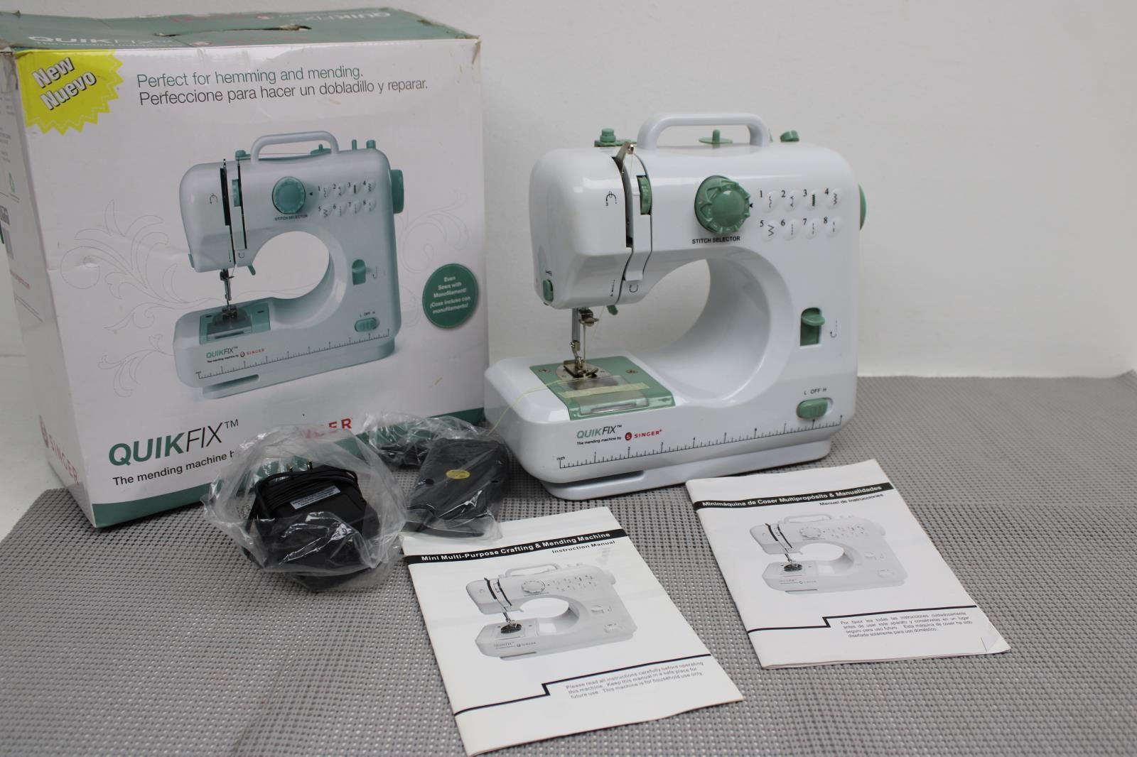 Singer Quickfix Electronic Sewing/Mending Machine With Foot Pedal Complete Works