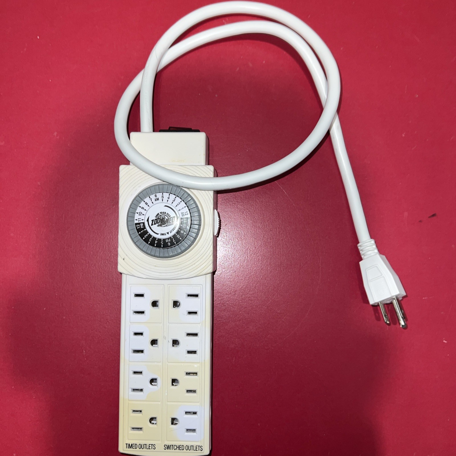 Zoo Med Terrarium 8-Outlet Surge Protector w/ Mechanical Timer