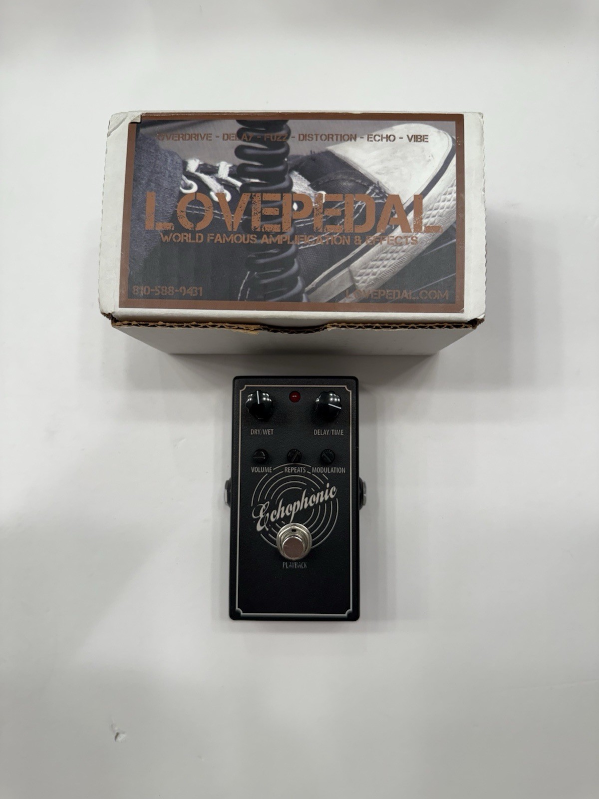 Lovepedal Echophonic Modulated Delay Echo Hermida Guitar Effect Pedal + Box