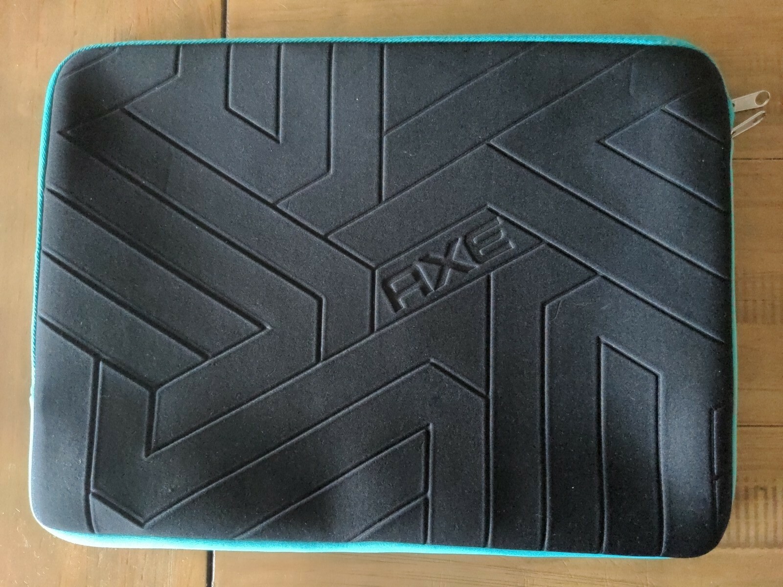 Axe brand Laptop/Tablet case black and turquoise  15 x 11 inch
