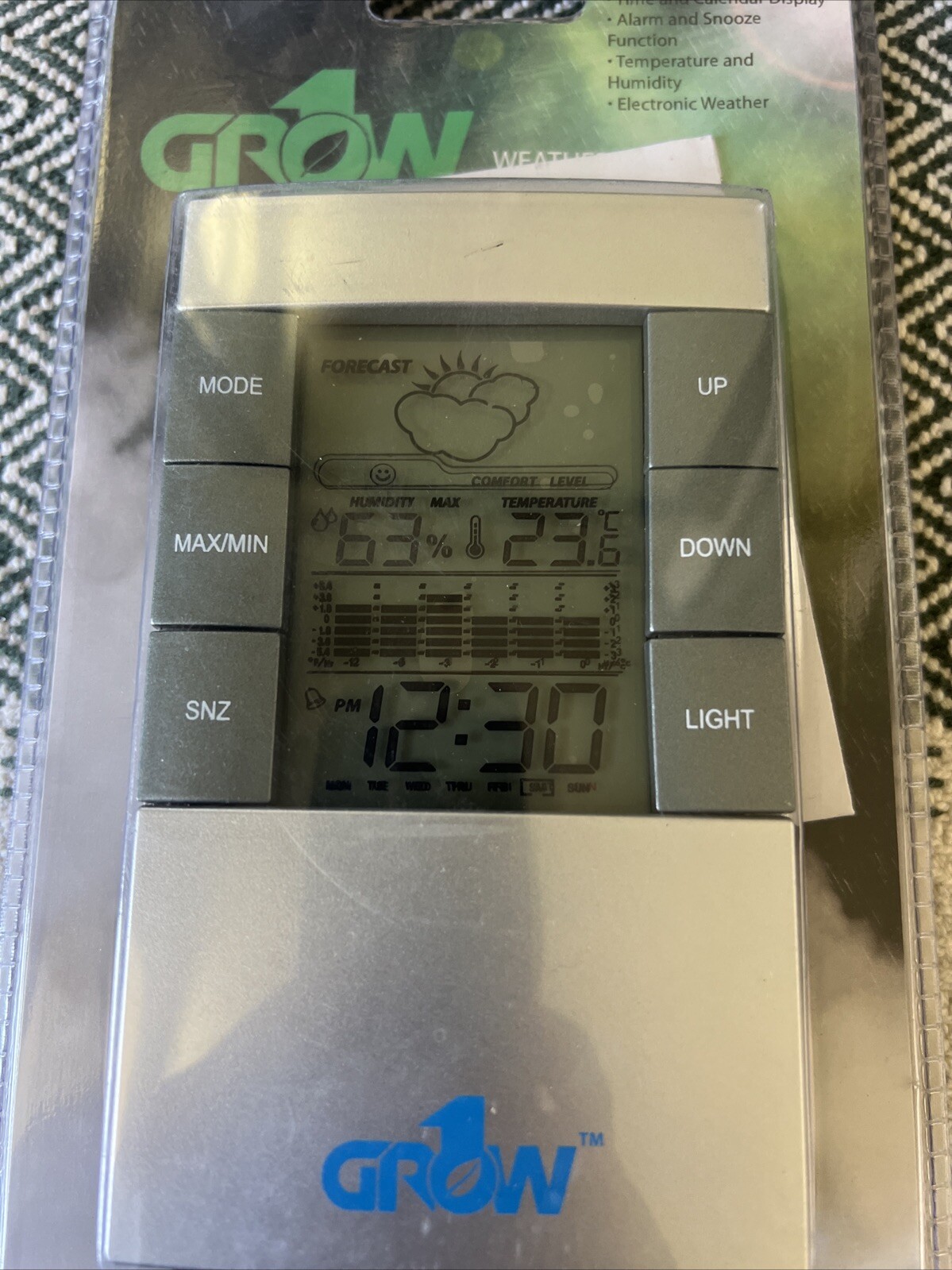 Grow Digital Weather Station 301001 32-122 Degrees Fahrenheit Time+ Calendar