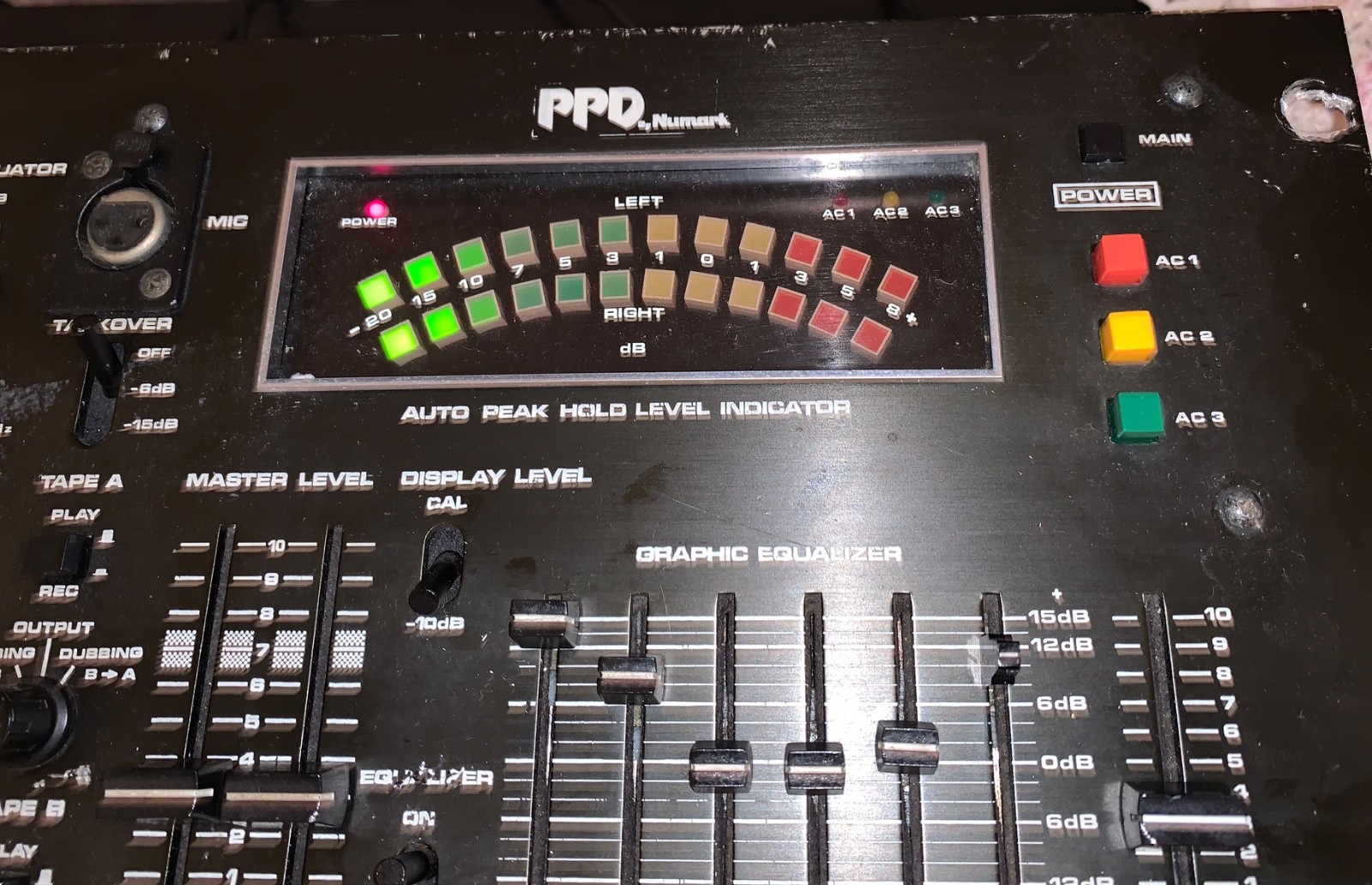 Numark PPD DM1900 Stero Preamp DJ Mixer