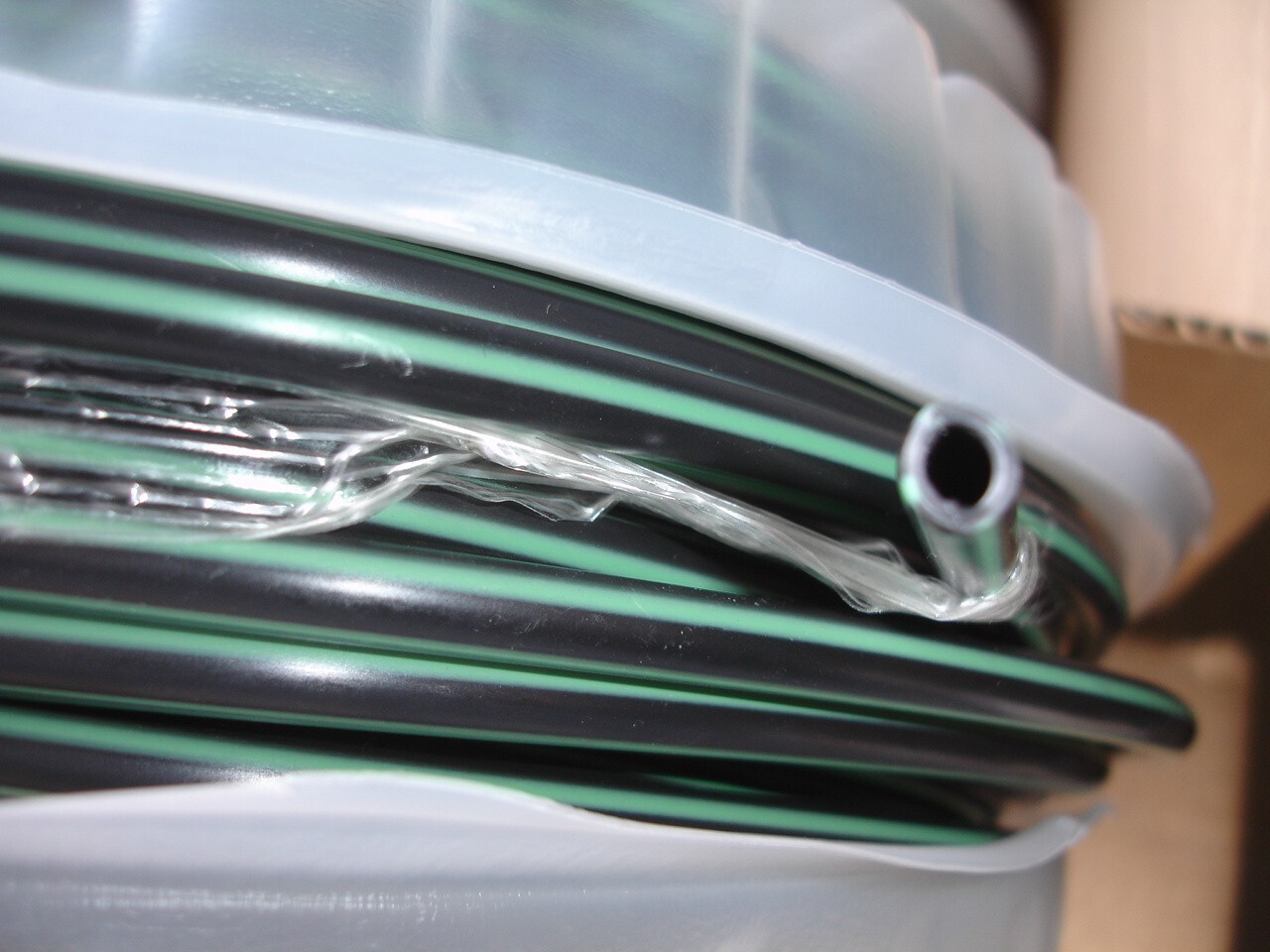 Eaton Synflex 1219-440E3 1/4"OD x  5/32"ID  Flame Retardant Air Brake Tubing NEW