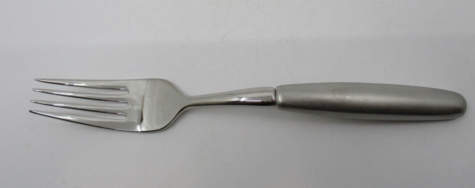 ONEIDA STAINLESS VOLTA DINNER FORK - 8 1/4" - 02L
