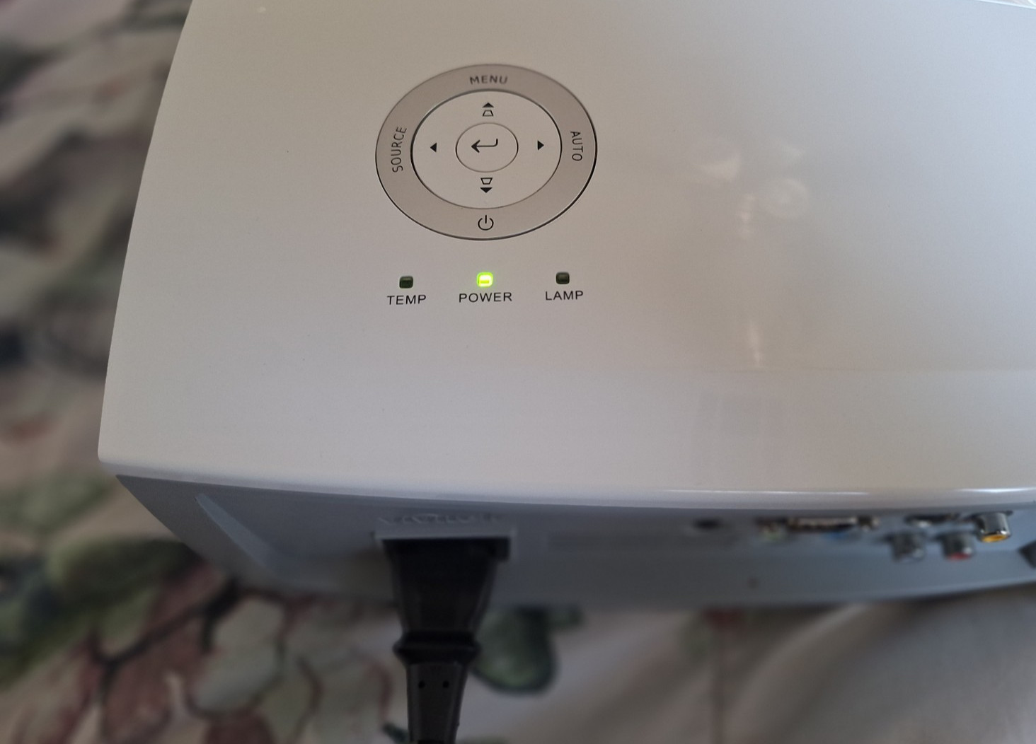 Vivitek D910HD DLP 3D Ready Projector No REMOTE