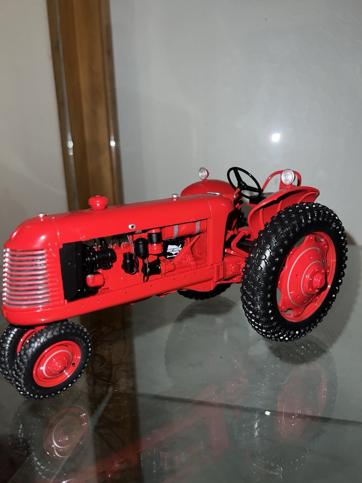 Farmall Diecast Farm Tractor Model 1:16 Red Black