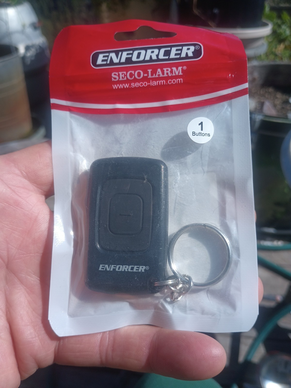 Seco-Larm Enforcer Pendant RF Transmitter, 1 Button (SK-919T1-GBQ)