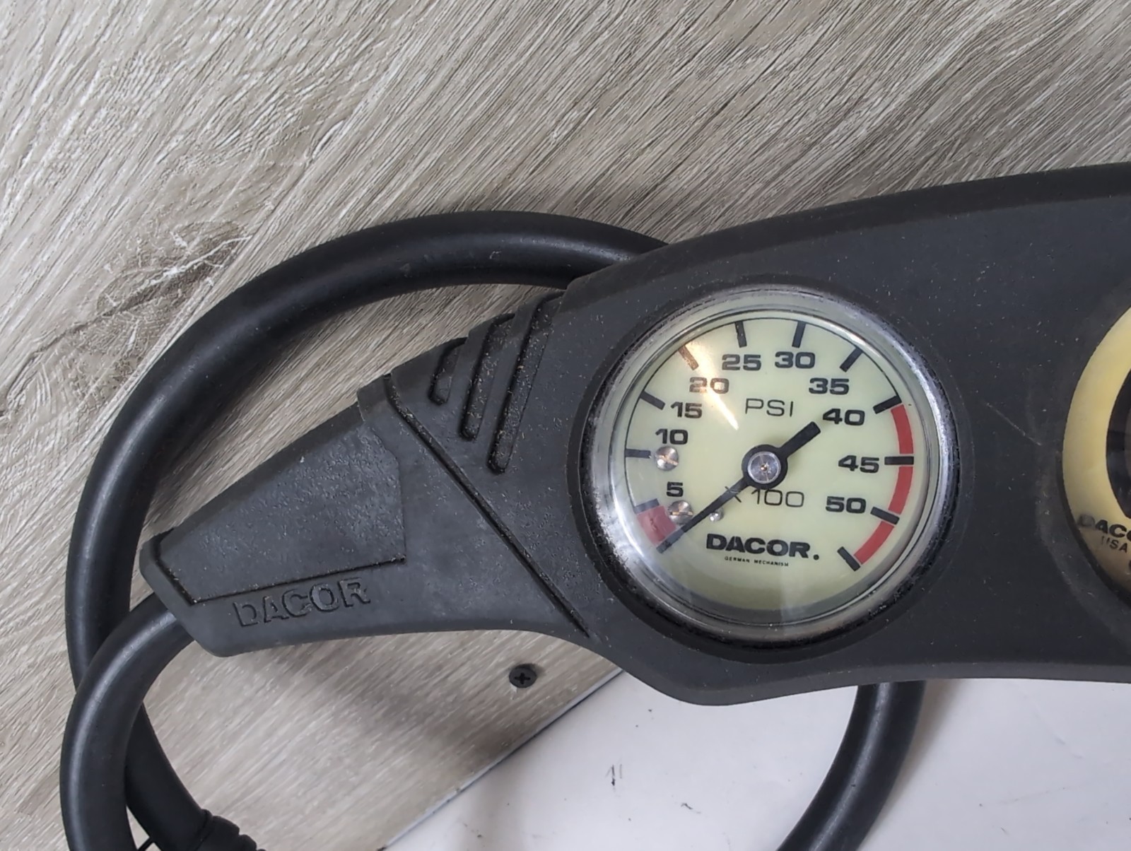 Dacor Console Digital Gauges Scuba Diving Set PSI