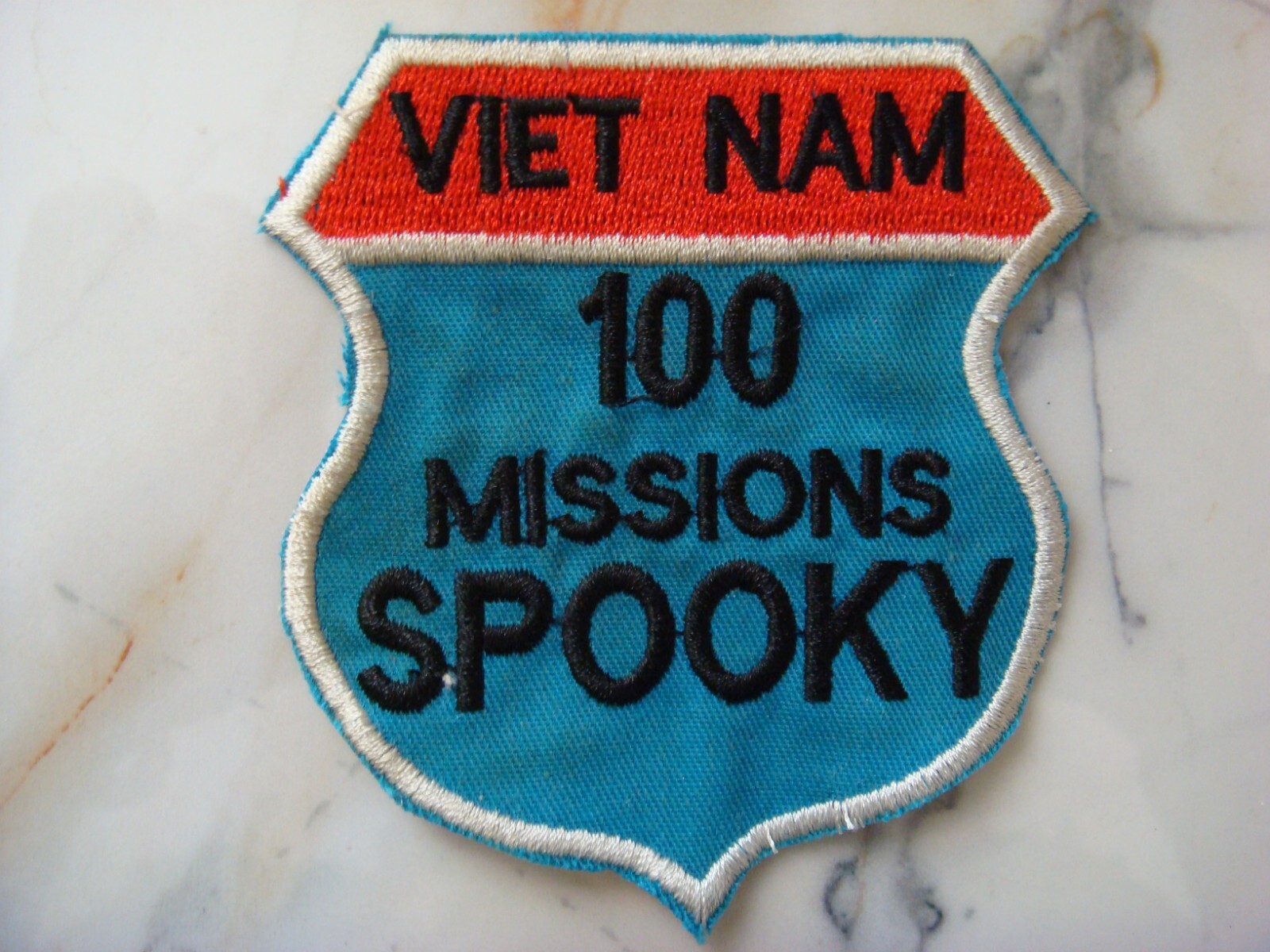 USAF 100 MISSIONS SPOOKY - BOMBING OPERATION,  VIETNAM WAR PATCH