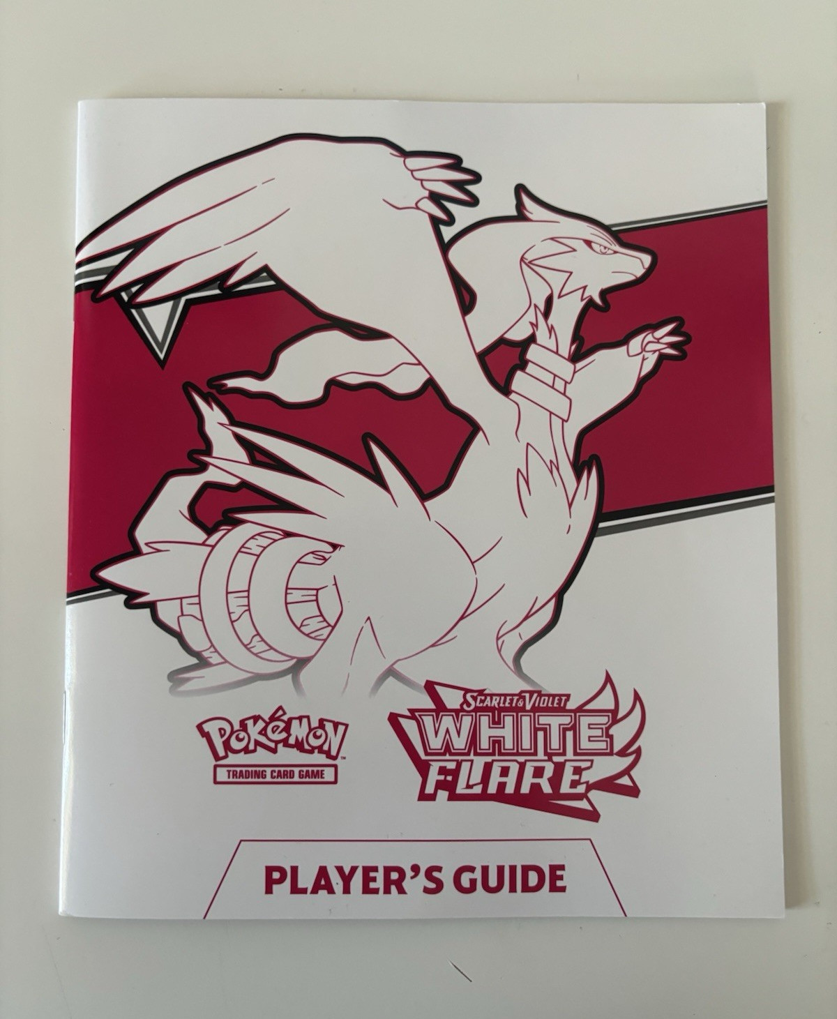 Pokémon TCG Scarlet & Violet—White Flare Player’s Guide Booklet 2025
