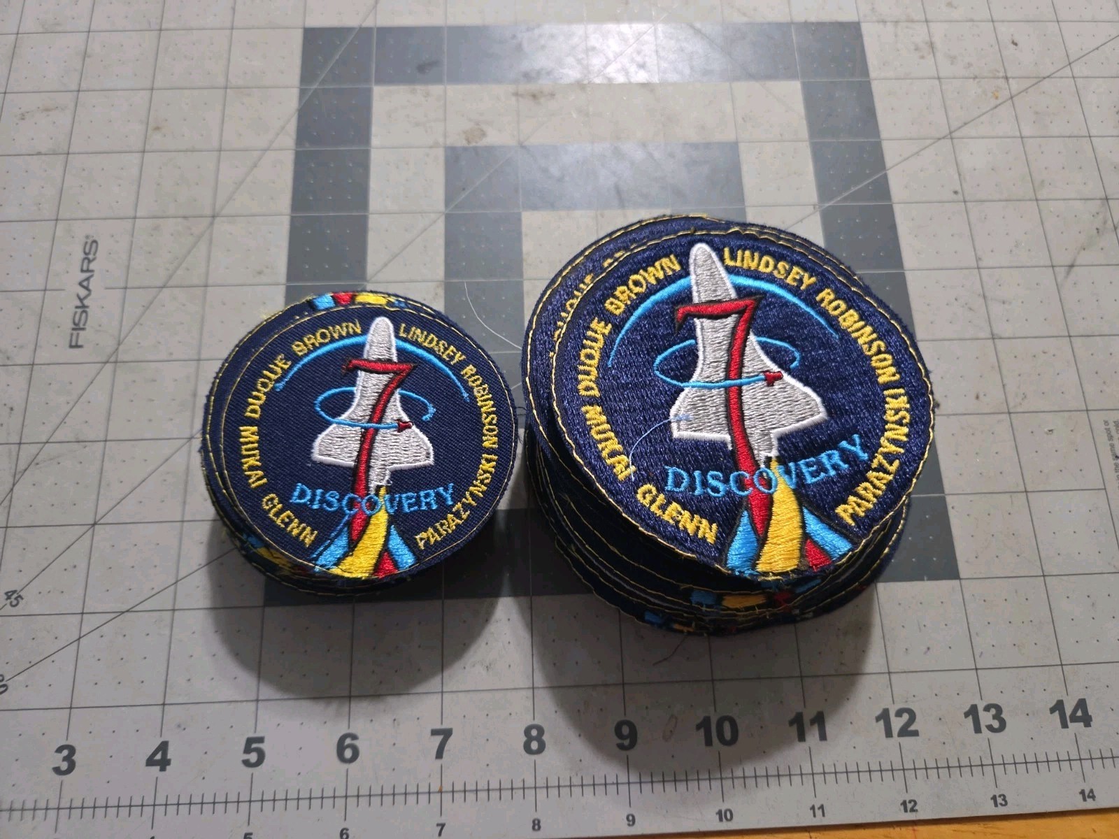 Vintage Lot of 30 NASA  Space Patches Discovery 3" & 4" Factory Seconds