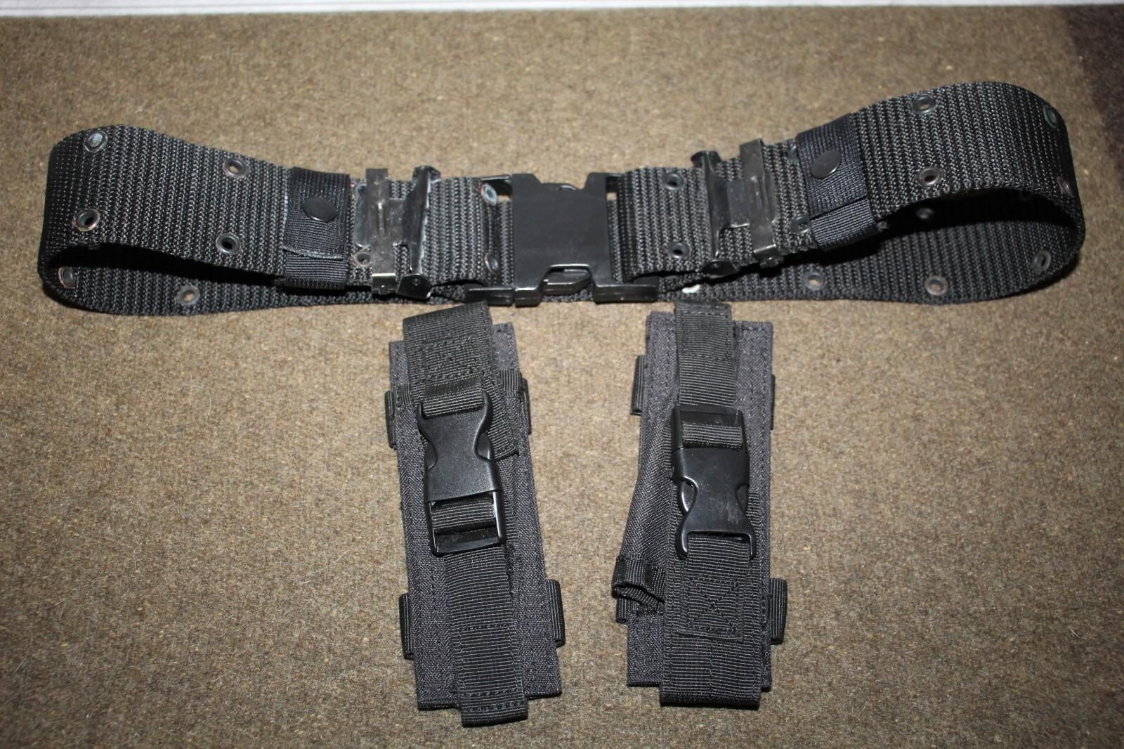 Original Early U.S. War on Terror U.S. Army Black Gun Belt & Two Ammo Pouches