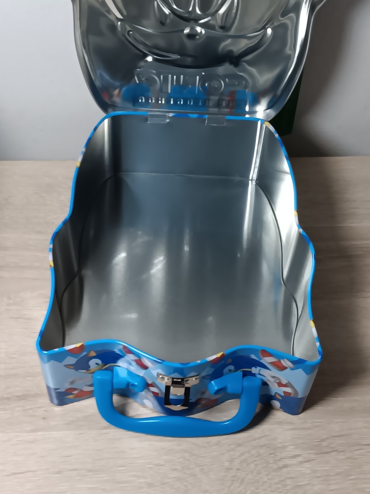 *FREE SHIP* 9" SONIC the HEDGEHOG TIN Lunchbox Storage Container SEGA