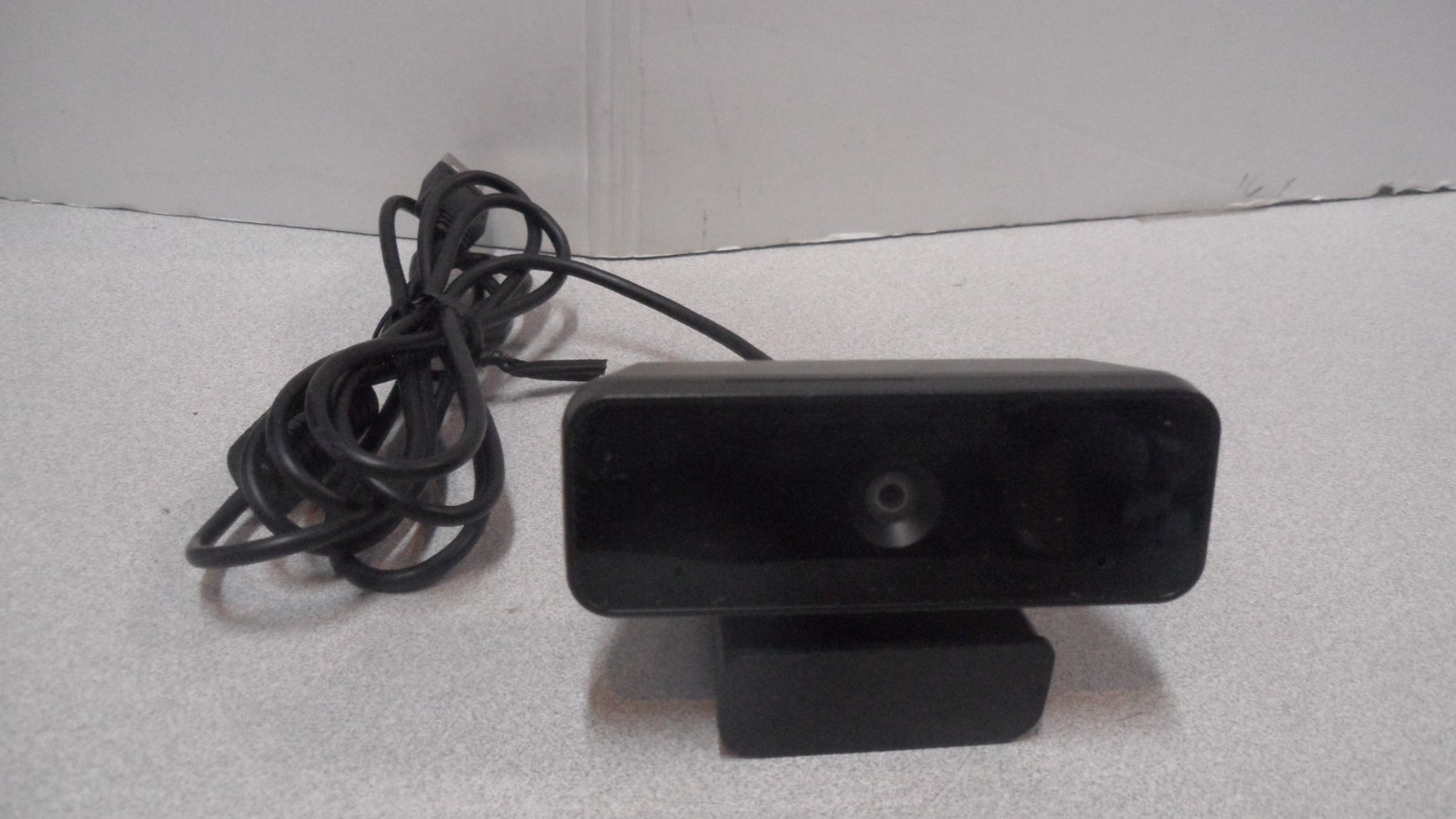 Lenovo Essential 2MP Full HD Webcam Black 4XC1B34802 FHDWC300