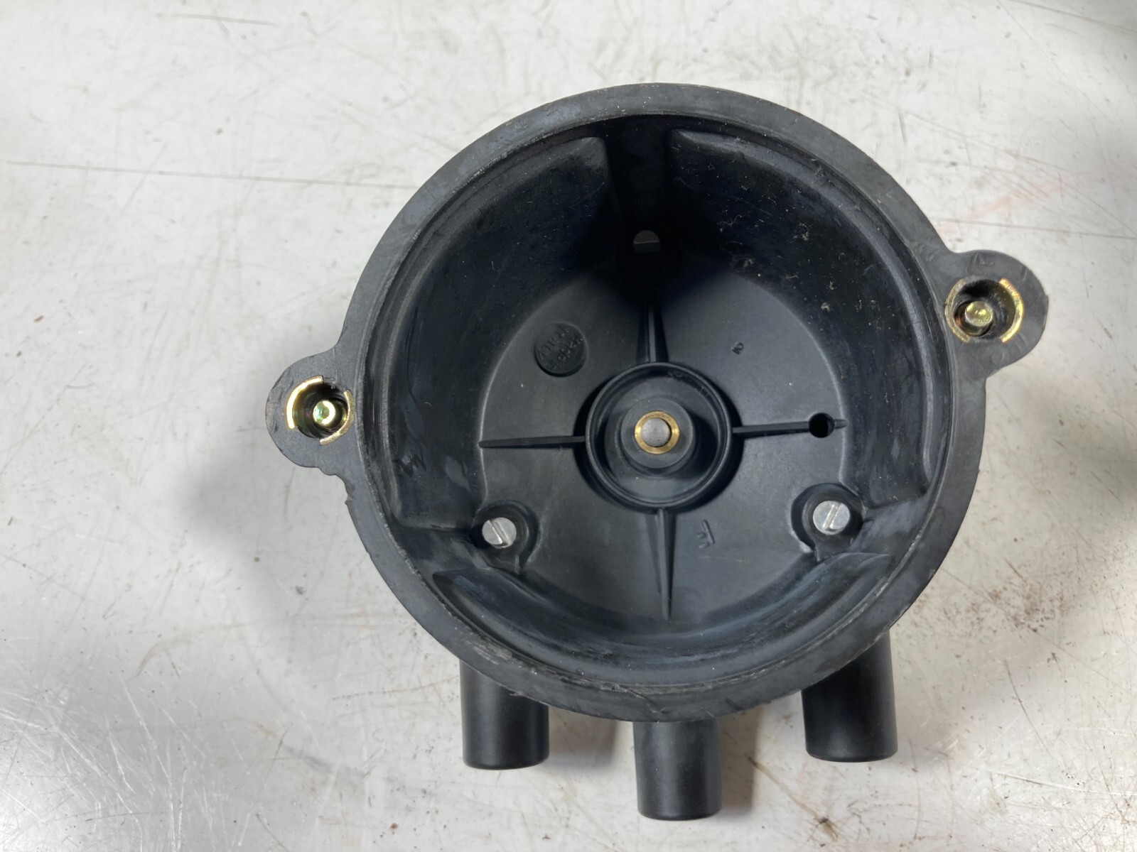 Distributor cap Int 46935 / Peid 9738 nos