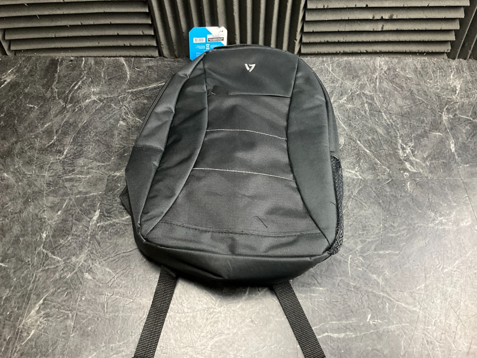 V7 Essential Laptop Backpack CBK1-BLK-9N ✅ ❤️️ ✅ ❤️ BRAND NEW WITH TAGS!!!!