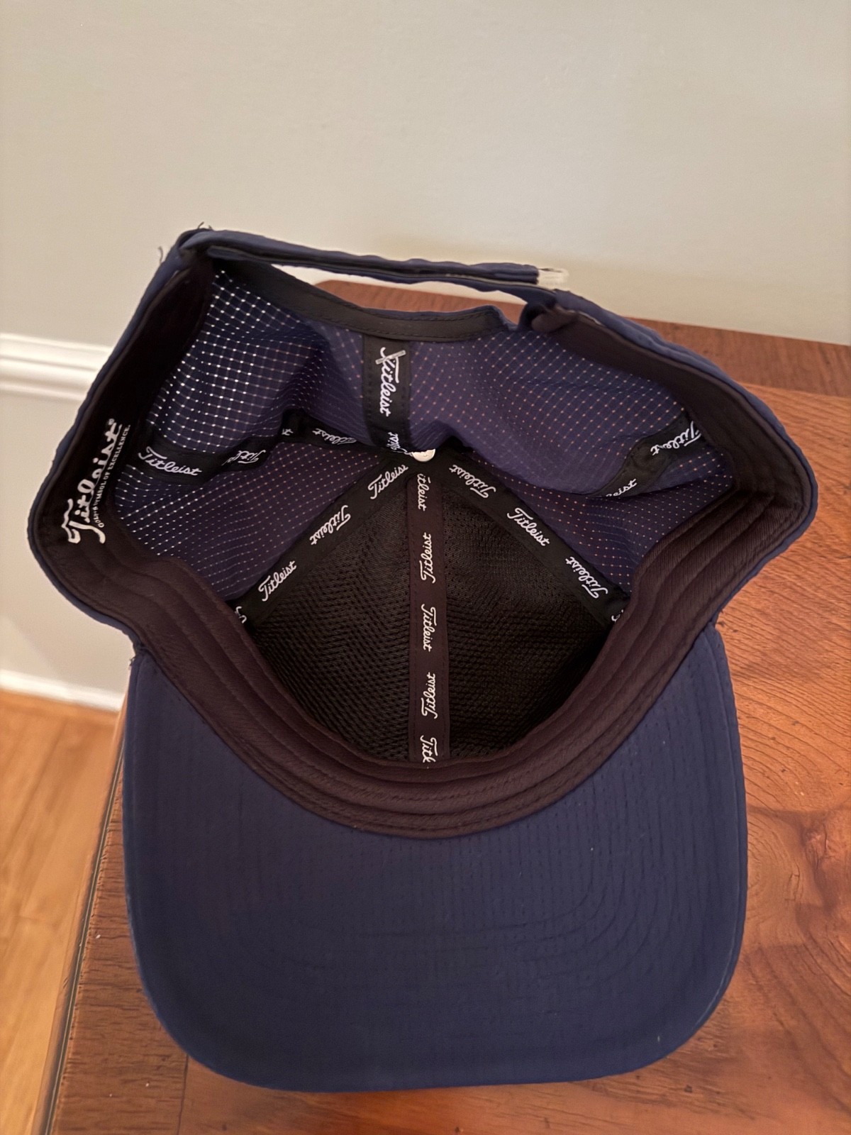 Titleist Men’s Tour Tech Golf Hat Size Navy/white Adjustable