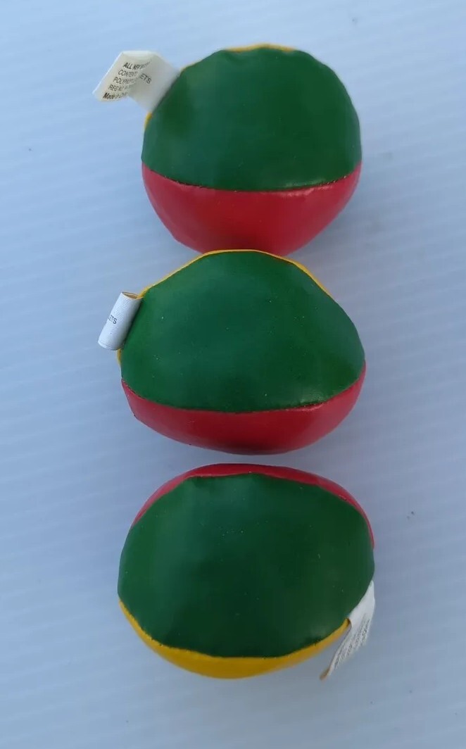 Learn to Juggle Instruction Book With Assorted Balls Lot