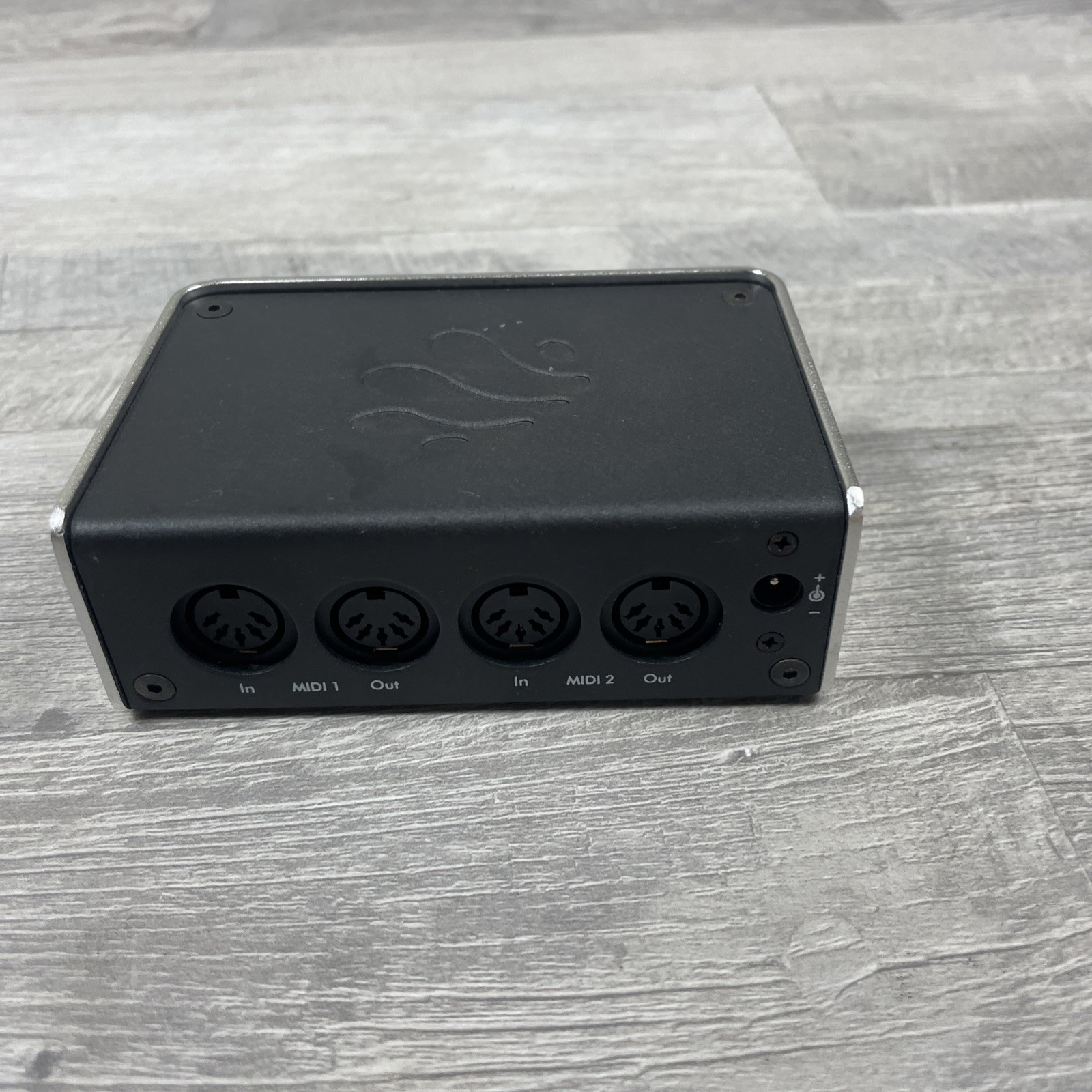 IConnectivity iConnect MIDI2 Midi2+