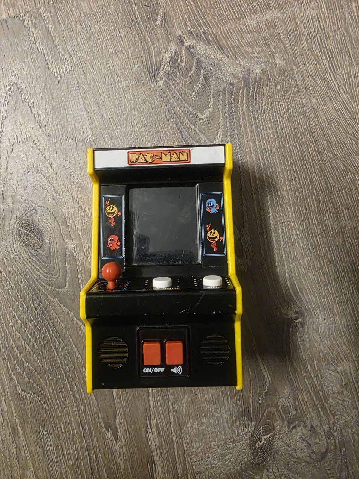 Pac-Man Handheld 2019 Retro Mini Arcade Classic Game Machine Bandai Namco