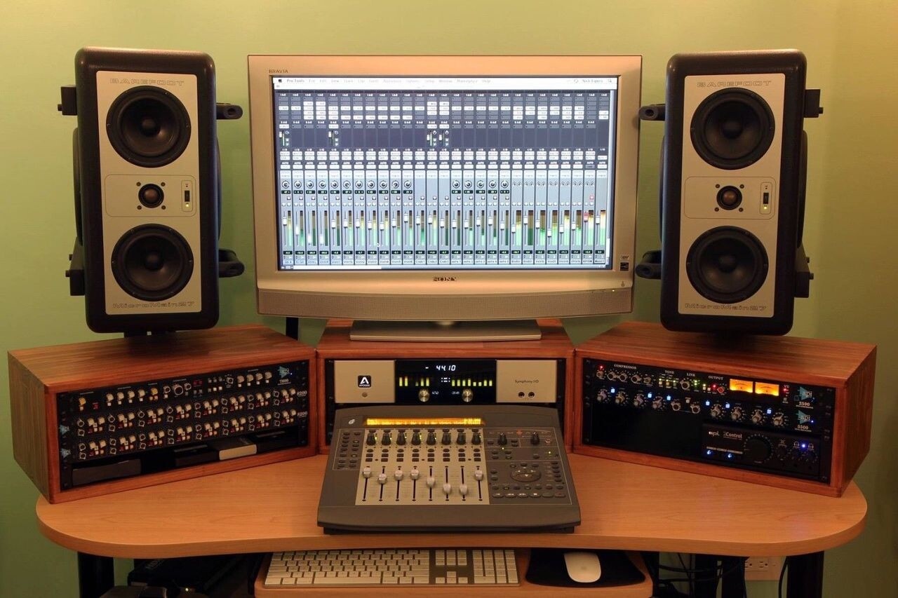 Nice-Racks Handmade Studio Rack, 4U, 12" depth, choose a stain