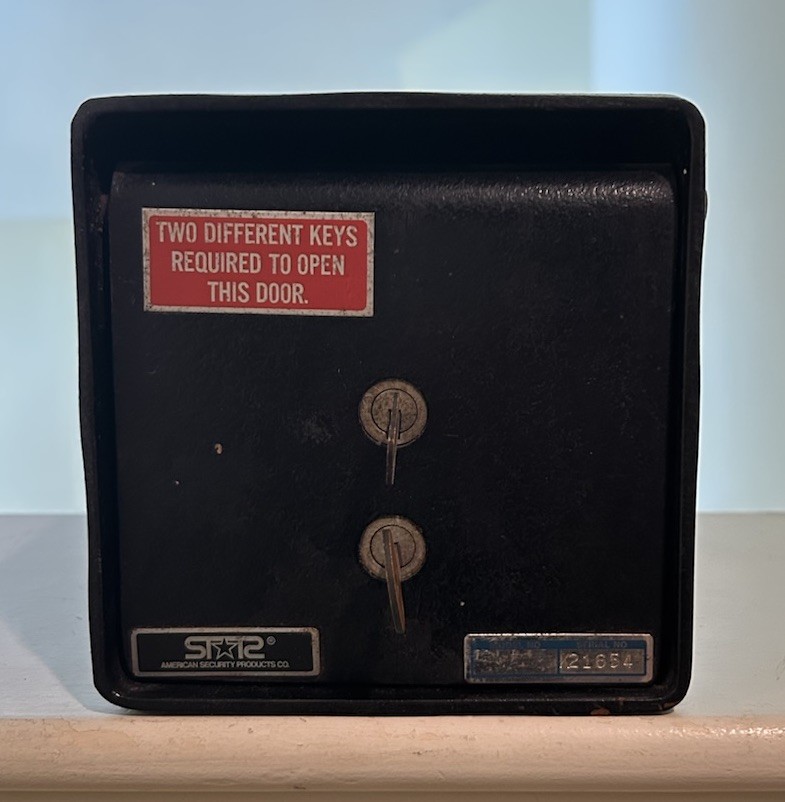 Star American Security Products Dual Control Security Lock Box w/ 2 Keys Vintage