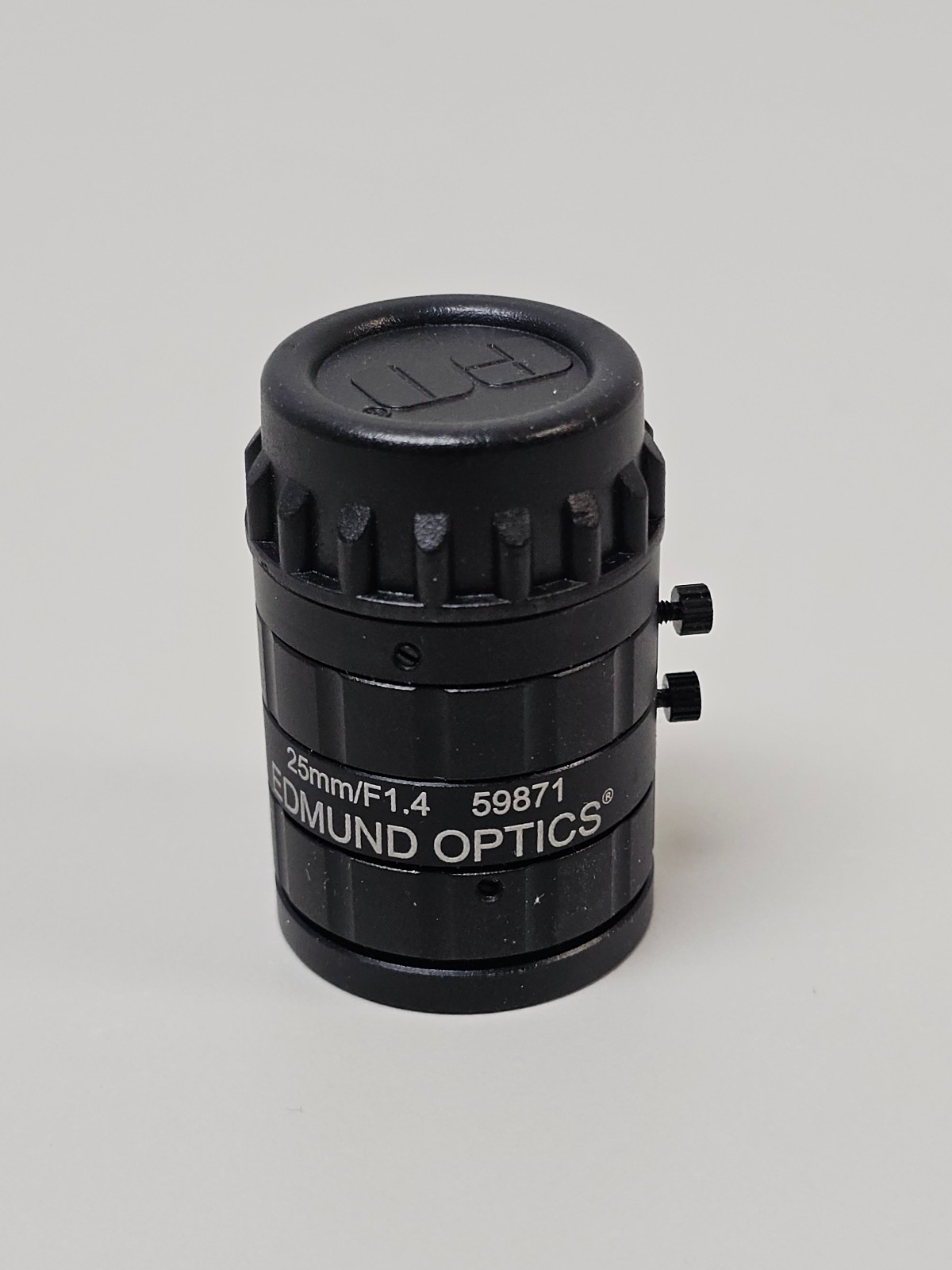 Edmund Optics (59-871) - C-Mount 2/3″ Fixed Focal 25mm