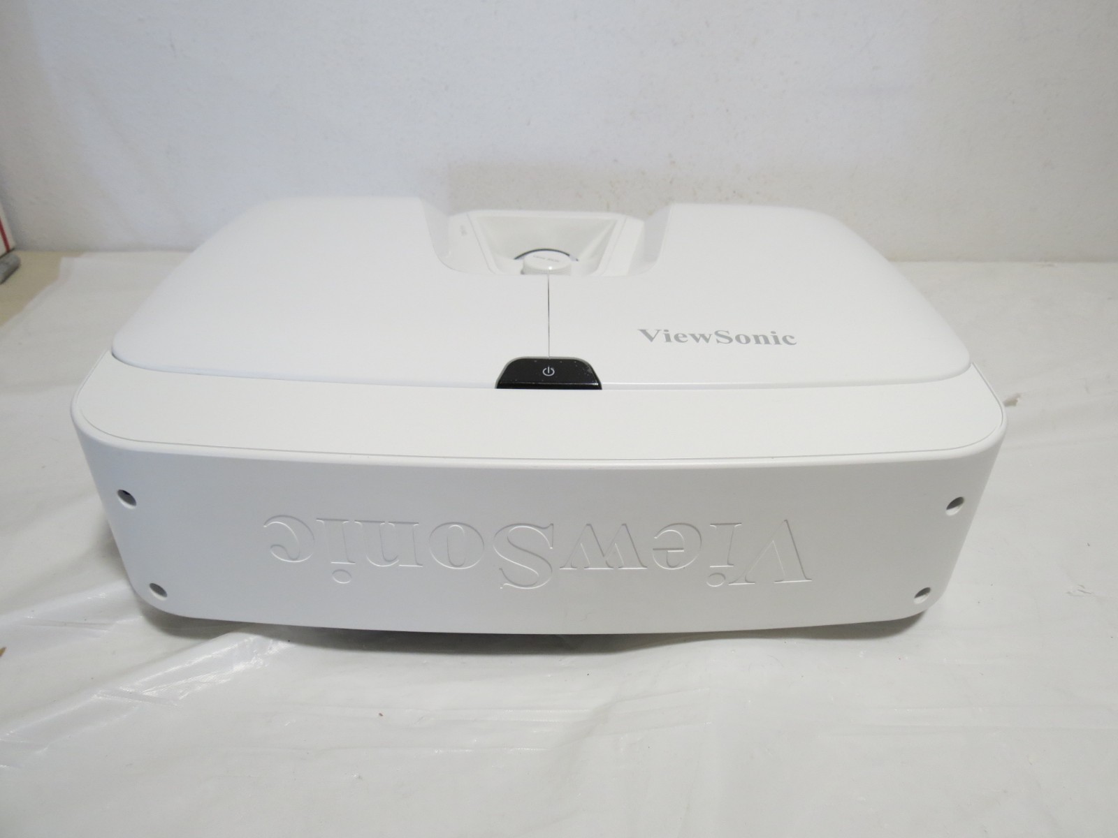 ViewSonic Pro8530HDL 5200 Lumens Installation Projector Used - Tested Working
