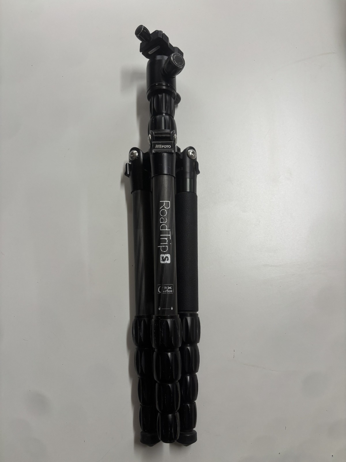 MeFoto C1350 Road Trip Carbon FIber Tripod w/ Q1 Ball Head