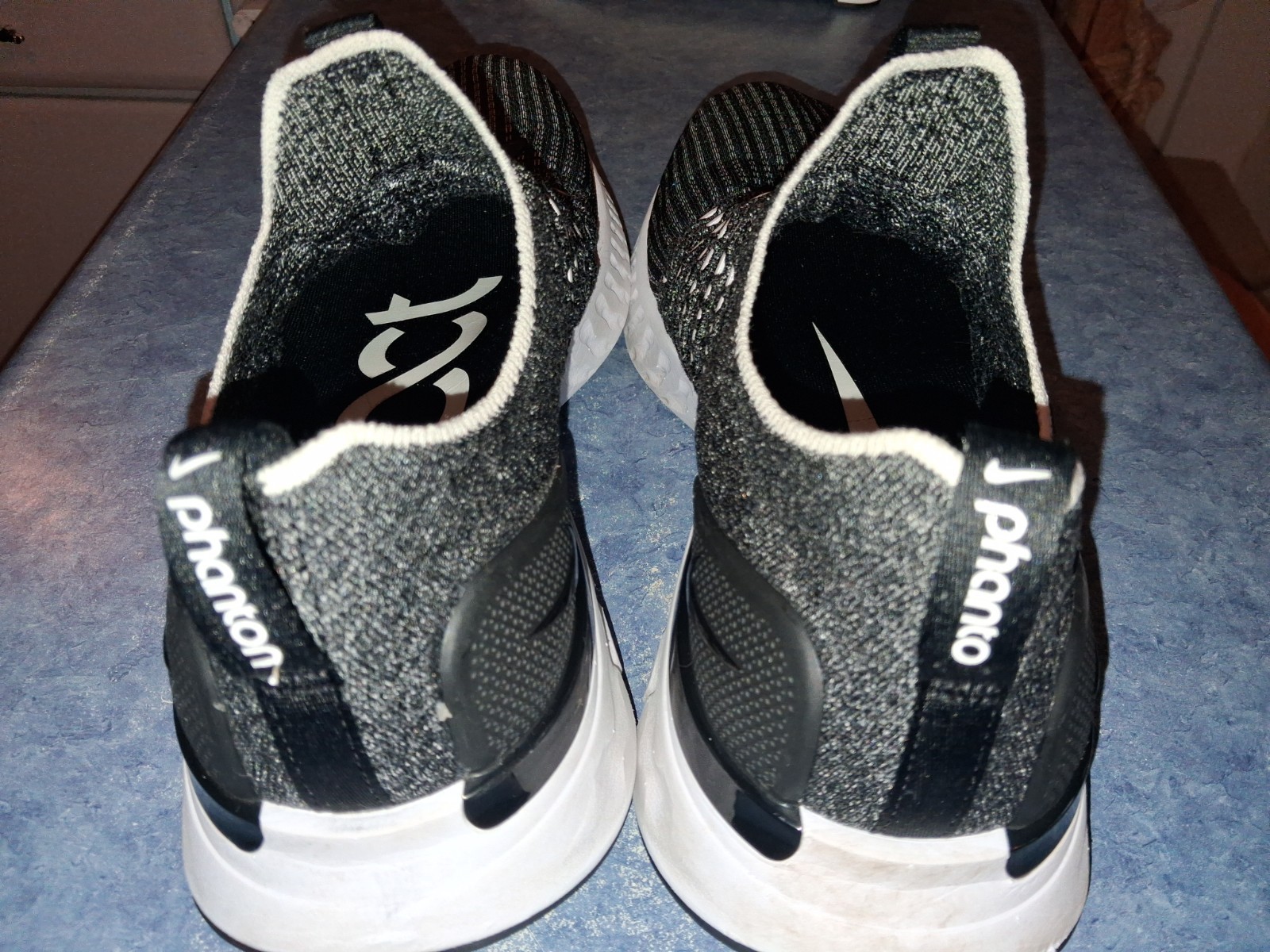 Men’s Nike React Phantom Run Flyknit 2 Oreo CJ0277-003 Size 12.5 Nice&Clean!
