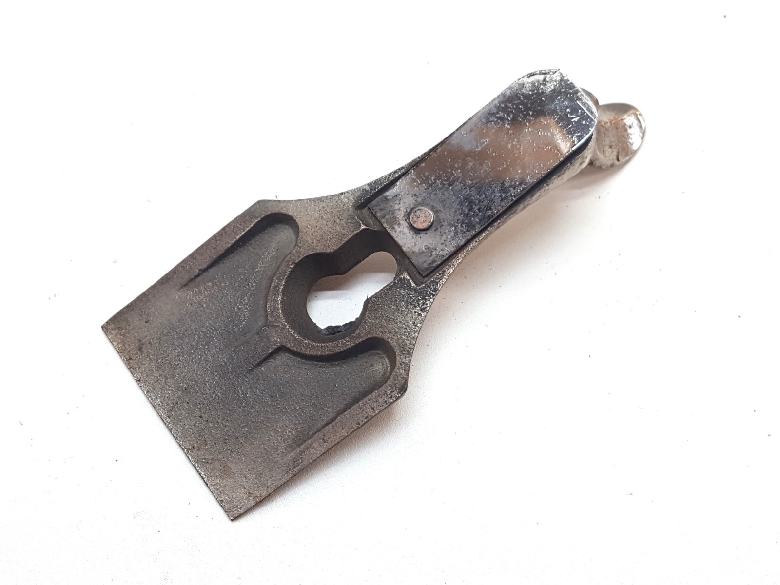 4115 Craftsman; Lever Cap, 2" Wide