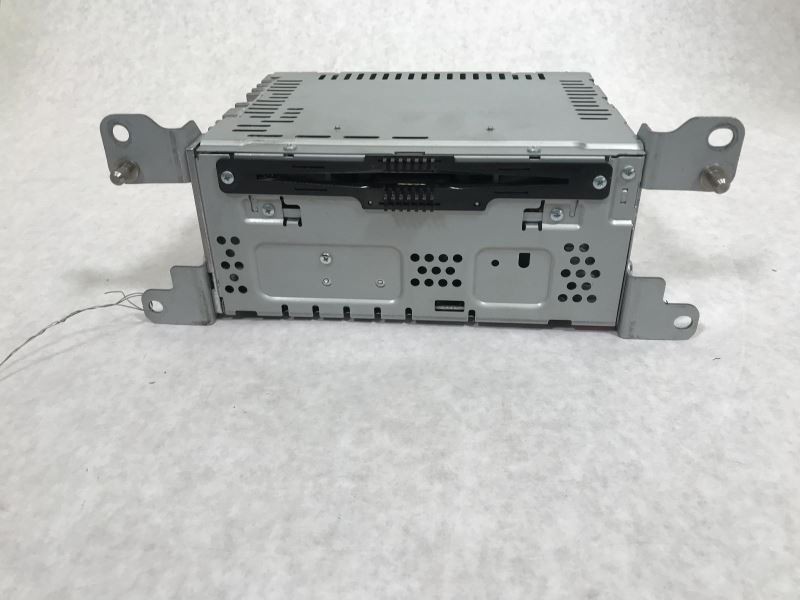 Audio Equipment Radio Receiver AM-FM-CD-MP3 Fits 13-15 FUSION 372715