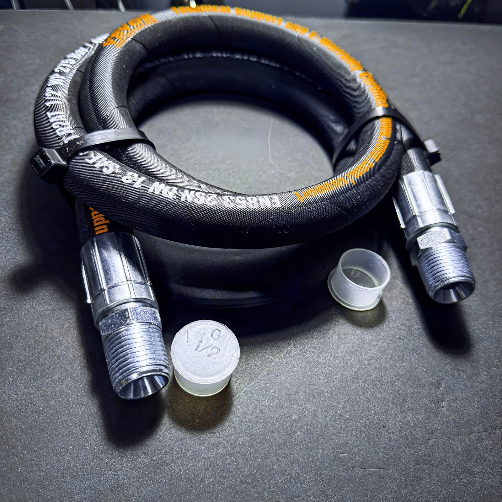 1/2” Hydraulic Hose Assembly - 1/2 Male Pipe Thread Fittings, 1/2-14 NPT 4000PSI