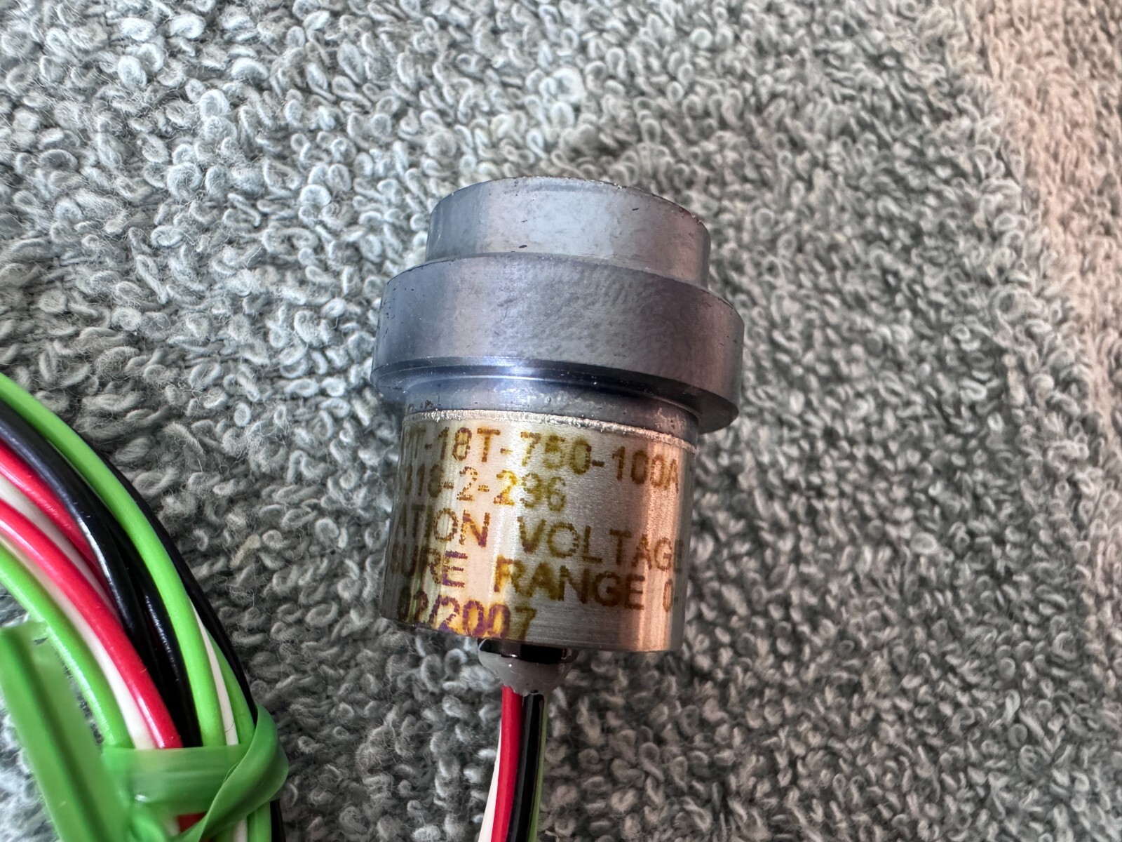 Kulite Semiconductor IPT-18T-750-100A Pressure Transducer