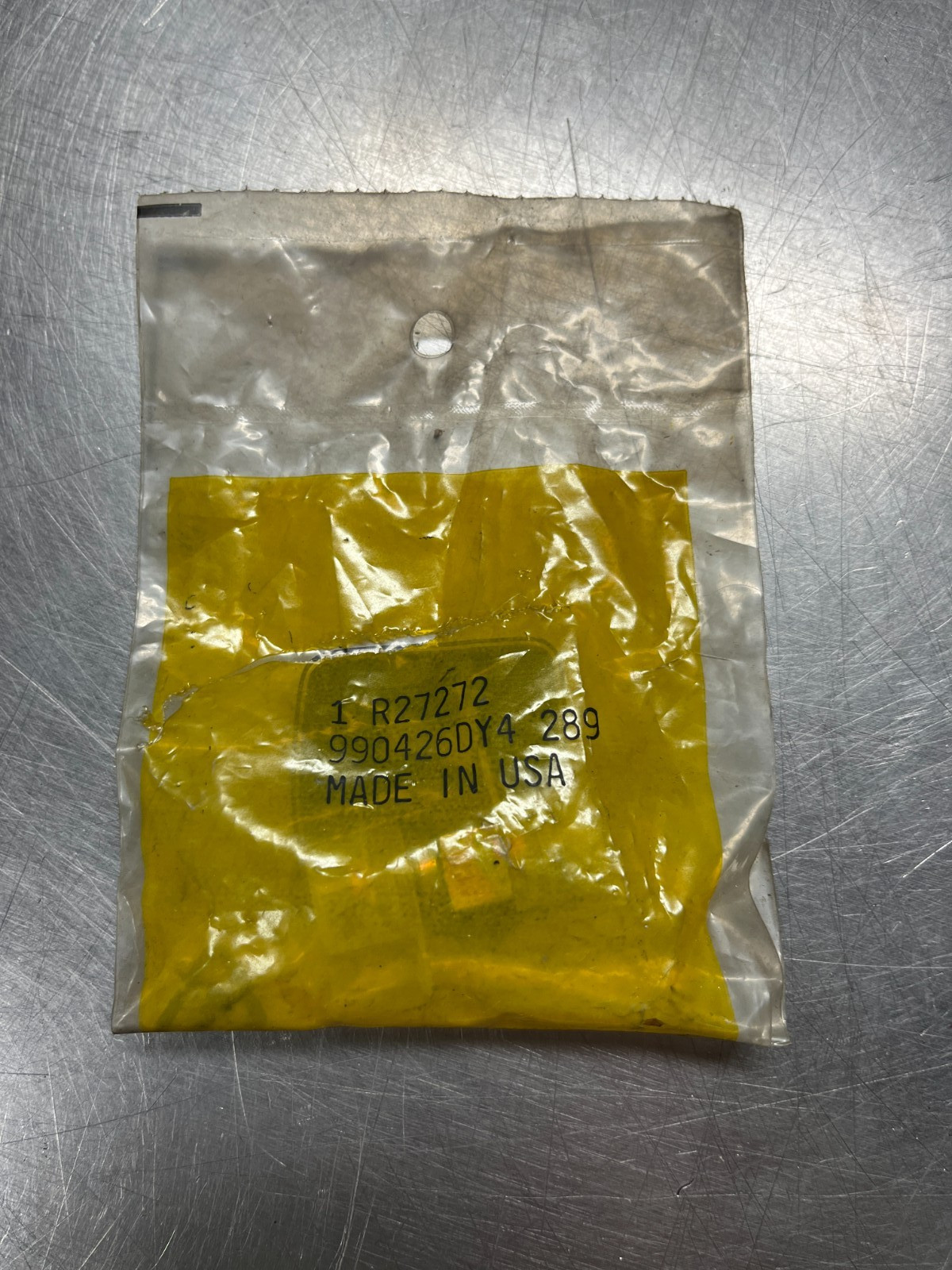 R27272 Genuine OEM John Deere Adapter Connector FITTING