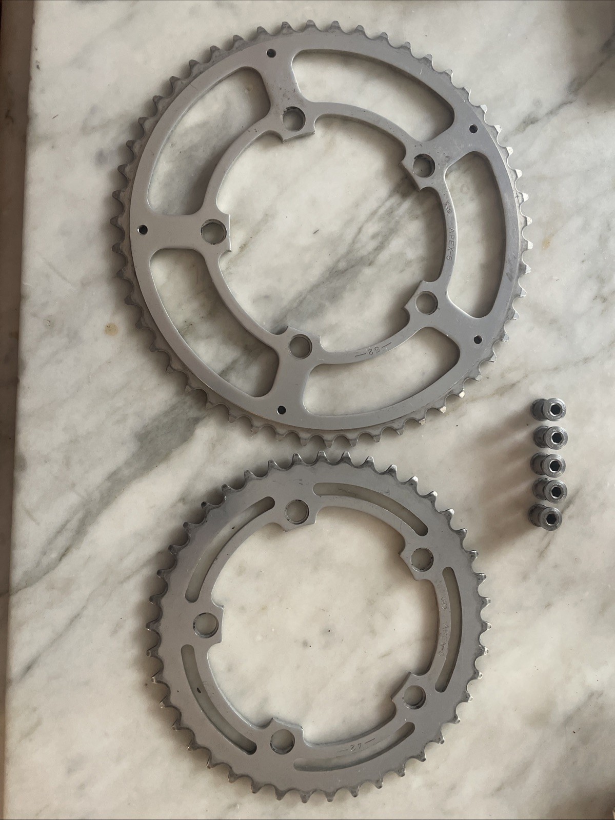 Lightly Used Vintage SR APEX-5 Chainrings 52-42T & Bolts • 118BCD.     (NJ)