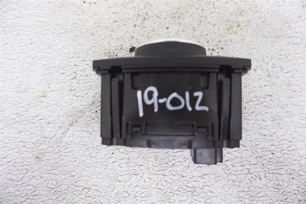 2016 Ford Fusion Headlight Switch Assy Dg9t-13D061-Cdw
