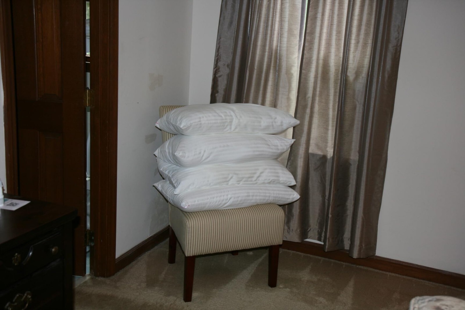 Hotel Collection Pillows 2-Pack Queen Size NEW