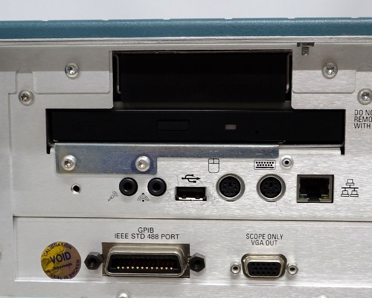 Tektronix TDS8000B Digital Sampling Oscilloscope Mainframe No Modules AS-IS