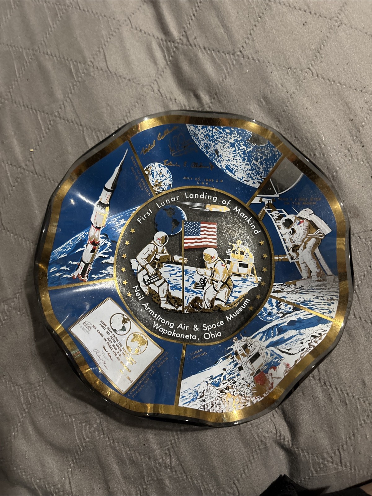 NASA Space First Lunar Landing Of Mankind Memorial Ruffled Glass Dish Vintage 7"