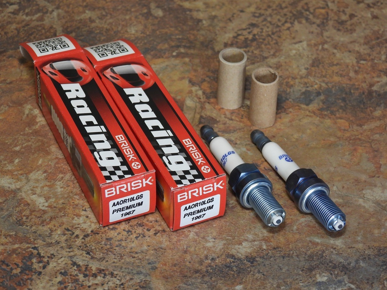 2x BRISK AAOR10LGS Spark Plugs fit: Ducati 821 Hypermotard/Hyperstrada/Monster