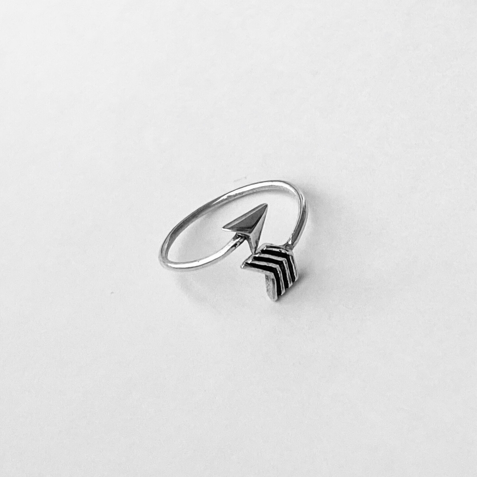 Sterling Silver Thin Bow and Arrow Toe Ring, Silver Ring, Arrow Rings