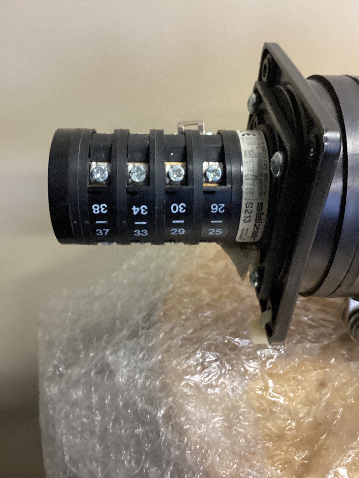SALZER 608L Rotary Cam Switch With S213
