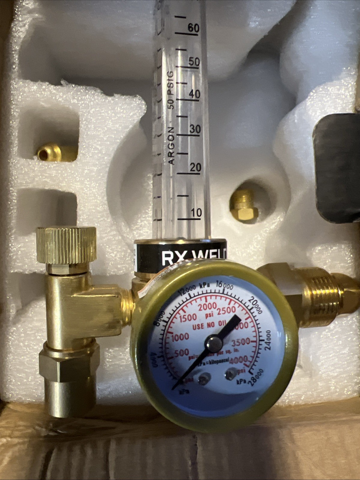 REG RX193D Single Flowmeter Argon Regulator CGA 580, 5/8"