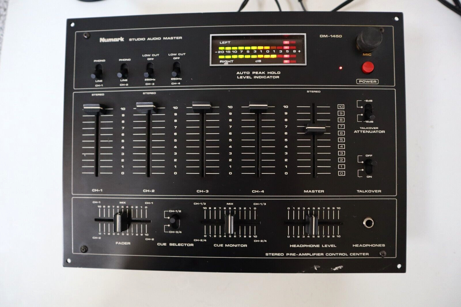 Numark DM-1450 Studio Audio Master Stereo Pre-Amplifier Control Center - Working