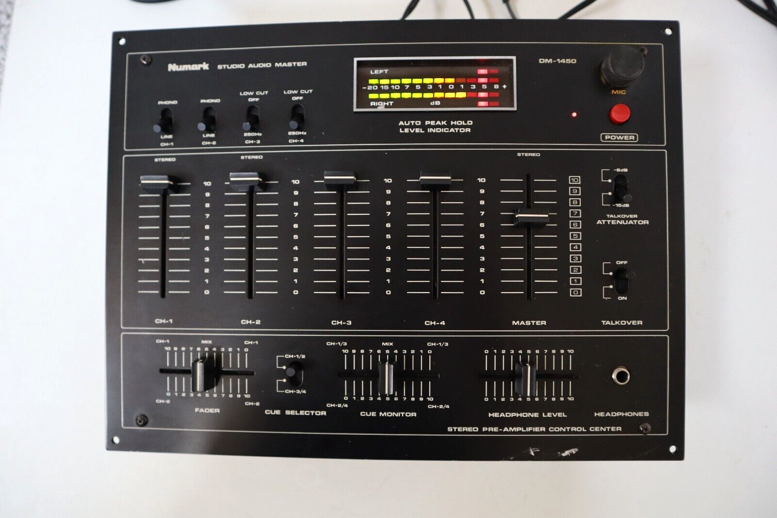 Numark DM-1450 Studio Audio Master Stereo Pre-Amplifier Control Center - Working