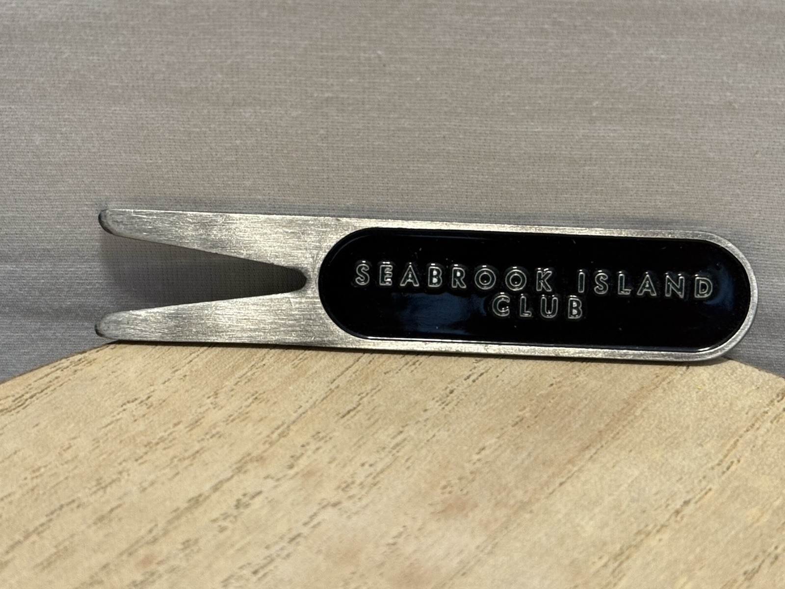 Seabrook Island Club Golf South Carolina Logo  Divot Repair Tool