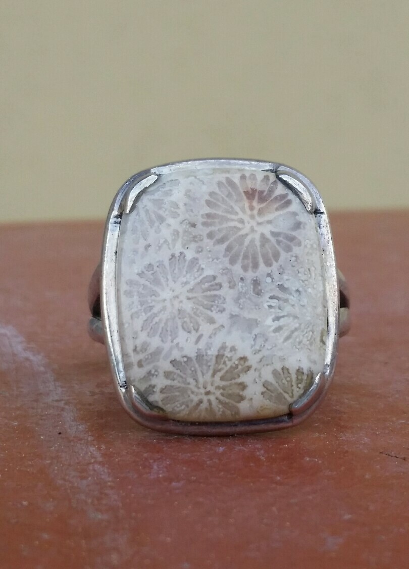 925 SILVER RING Women Solitaire Fossil Coral Seal