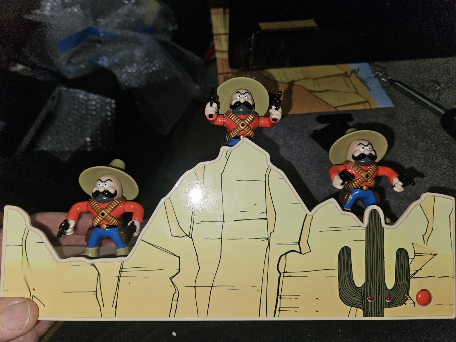 Gunslinger Arcade Interactive Game Rootin’ Tootin’ Quick Fire Shootin’!
